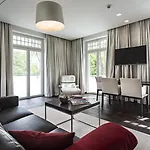 Tauroa Steirerschloessl 5*