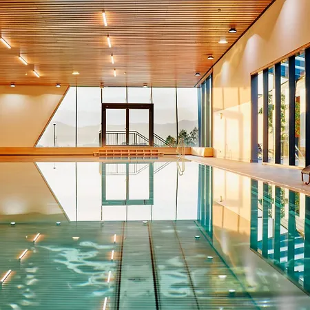 فندق Tauroa Steirerschloessl 5*
