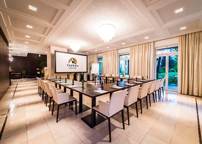 Hotel Tauroa Steirerschloessl