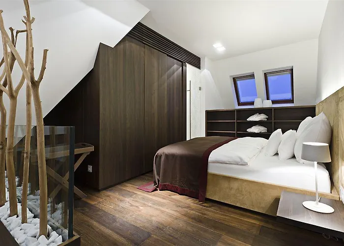 Tauroa Steirerschloessl 5*